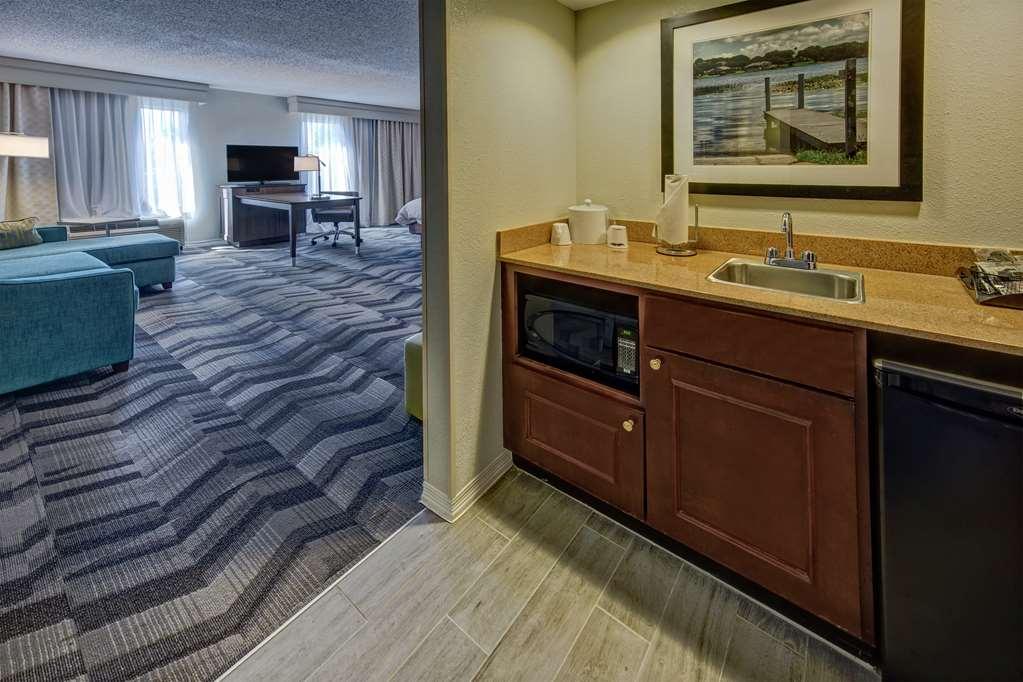 Hampton Inn & Suites Clermont Room photo